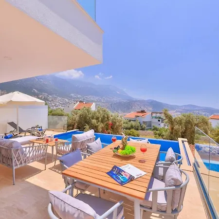With 2 Swimming Pools 8292 Appartement Kalkan