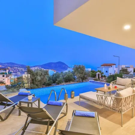 With 2 Swimming Pools 8292 Apartment *